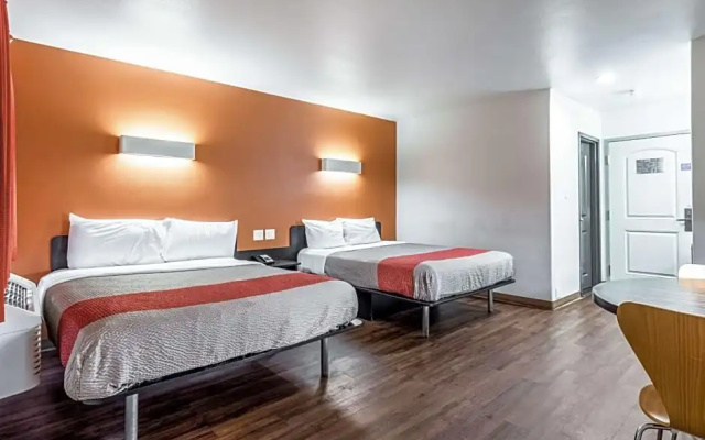 Standard room with balcony