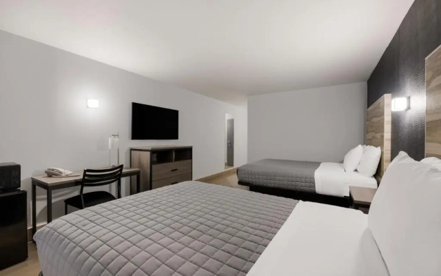Deluxe Double Quadruple room