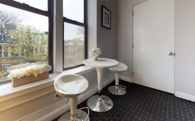 Economy Studio