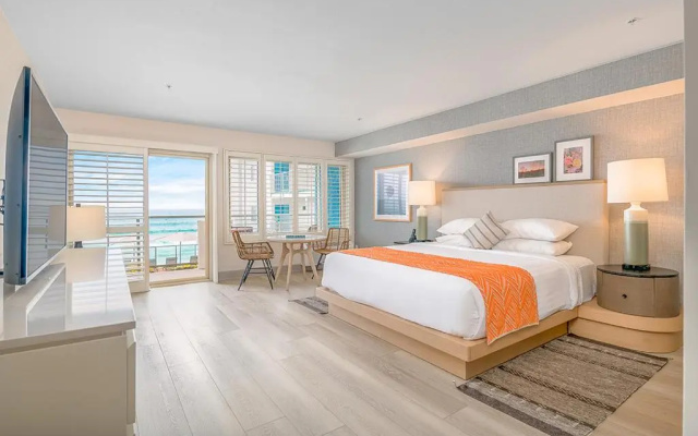 Standard room with sea view
