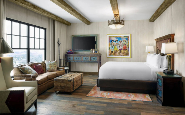 Executive Suite
