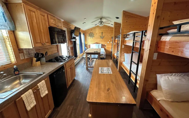 Double Cottage