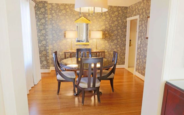 2 Bedrooms Penthouse Suite