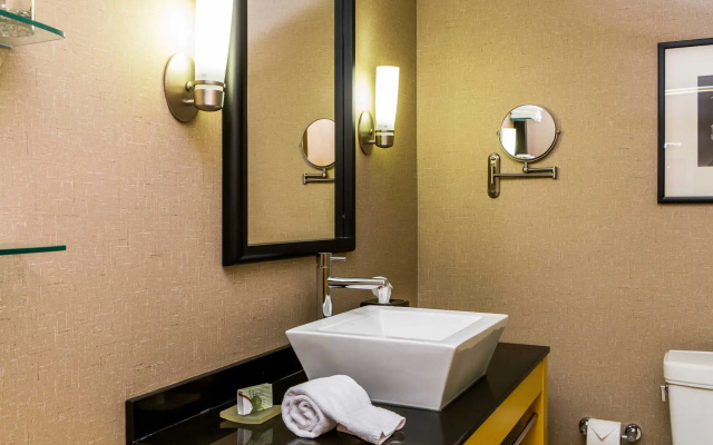 2 Bedrooms Suite