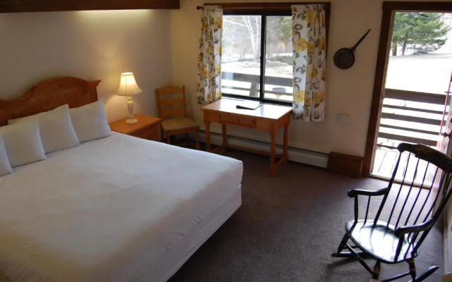 Standard room with mountain view