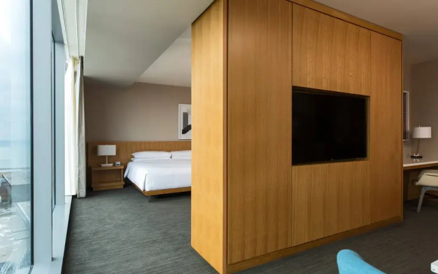 Classic Suite with lake view