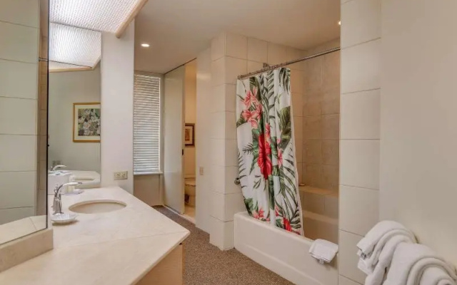 1 Bedroom Villa with balcony and with garden view