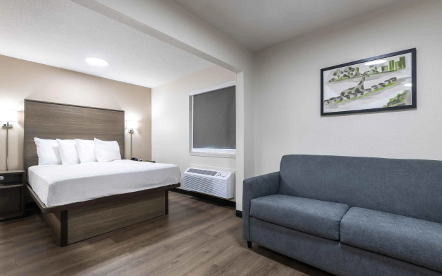 1 Bedroom Quadruple Suite