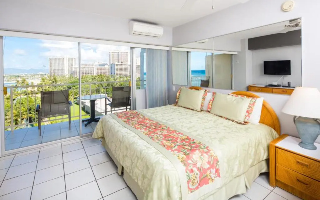 Deluxe Studio with ocean view