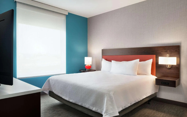 Hearing Accessible Double Suite