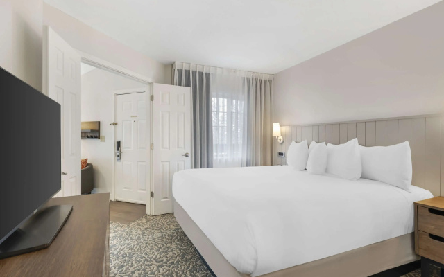 2 Bedrooms Sextuple Suite