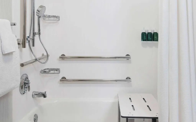 2 Bedrooms Double Suite