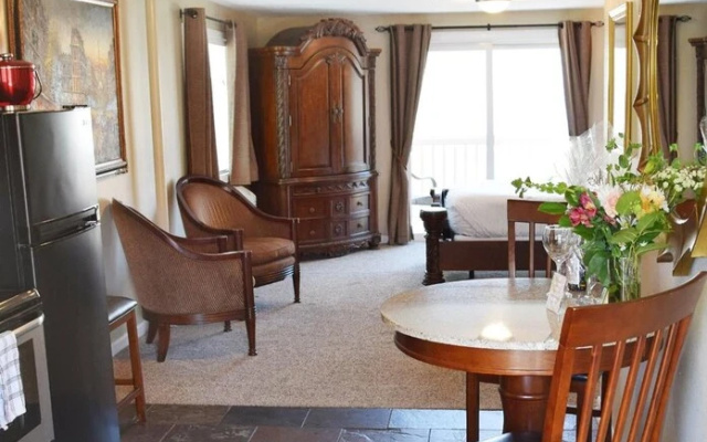 Quadruple Suite