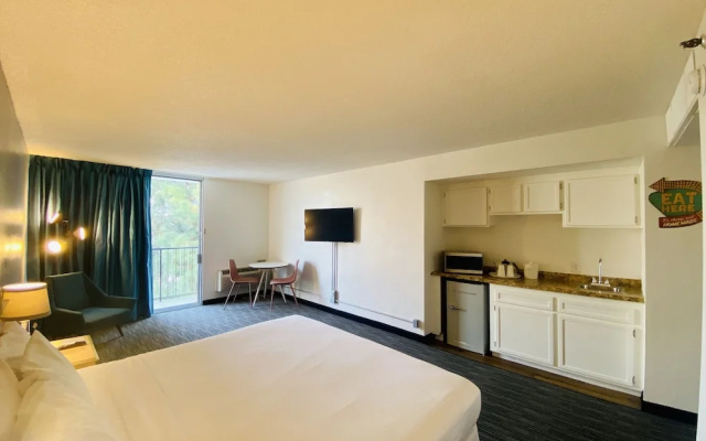 Kitchenette room