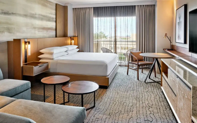 Standard Double room with pool view