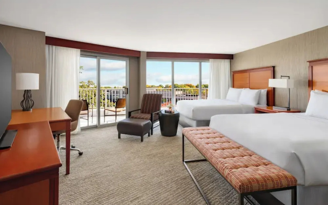 Suite with balcony and with golf view