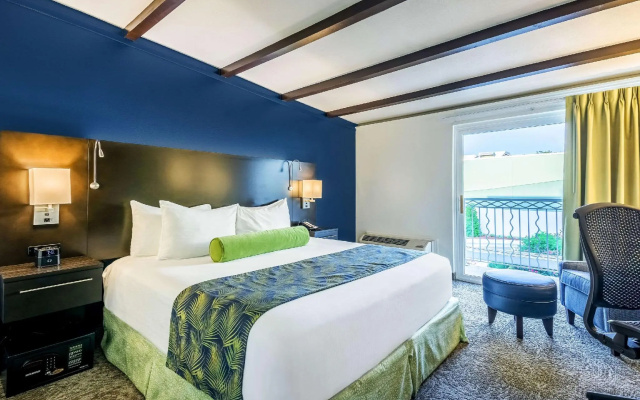 Standard Double room with balcony