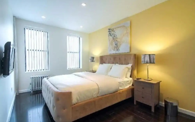 3 Bedrooms Apartment