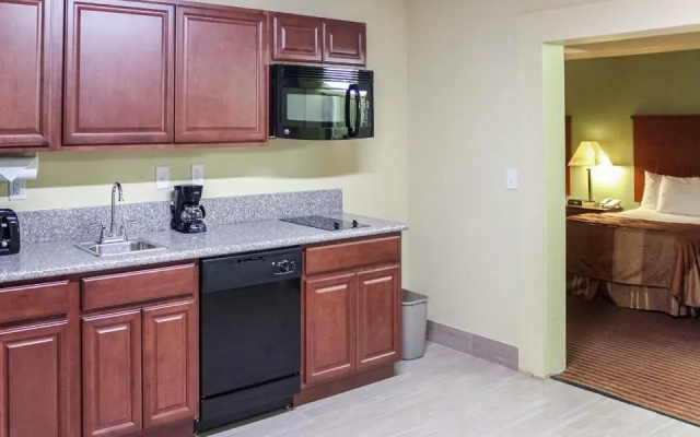 Standard Double Suite