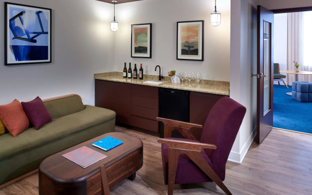2 Bedrooms Double Suite