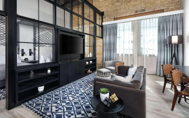 Quadruple Suite with city view