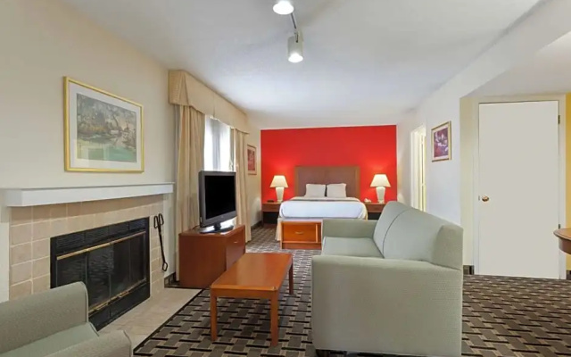 Quadruple Penthouse Suite