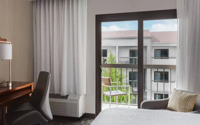 Standard Double room with courtyard view