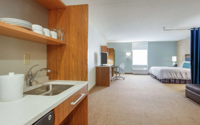 Mobility/Hearing Accessible with Roll-in Shower Double Studio