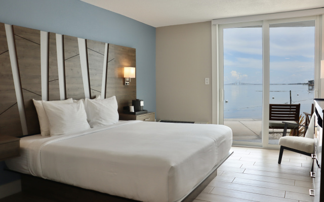 Premier room
