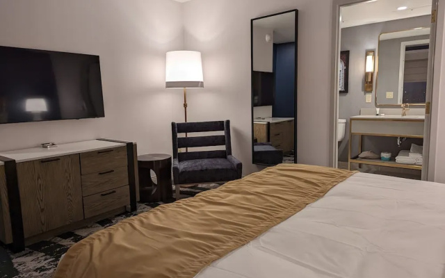 1 Bedroom Presidential Suite