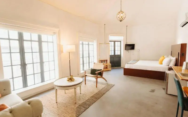 Standard Suite