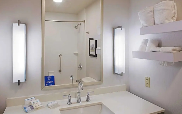 Standard Junior Suite