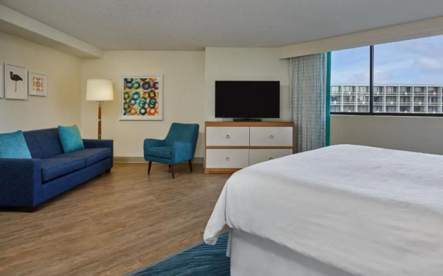 1 Bedroom Executive Suite with pool view