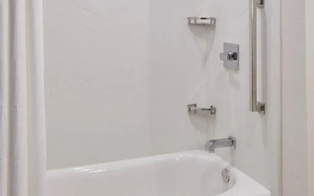 Quadruple Suite