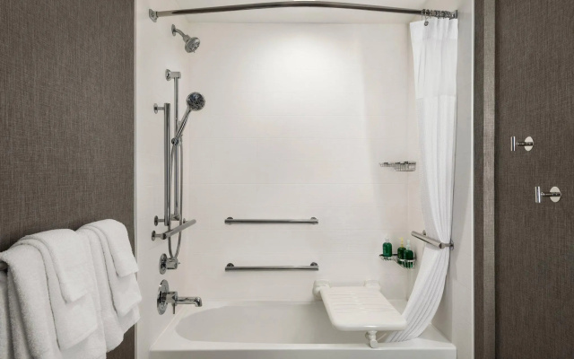 Quadruple Suite with city view
