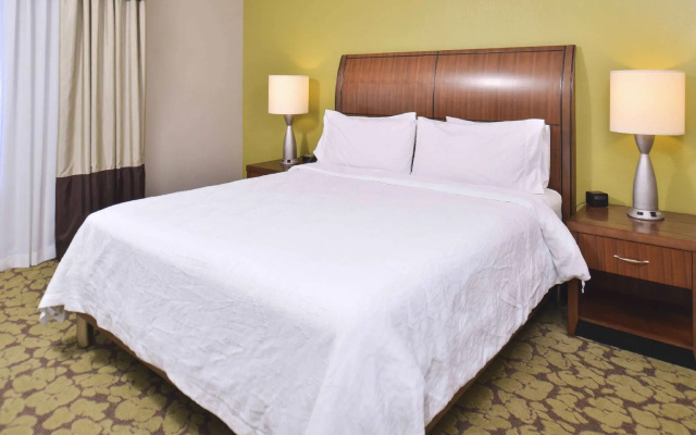Deluxe Double Suite