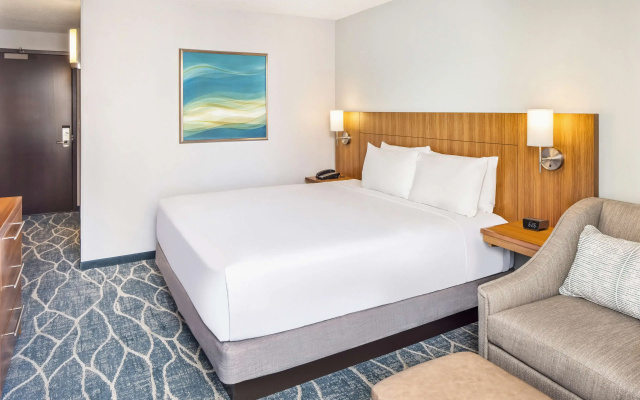 Double room with city view
