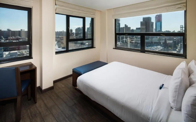 Premier Double room with city view