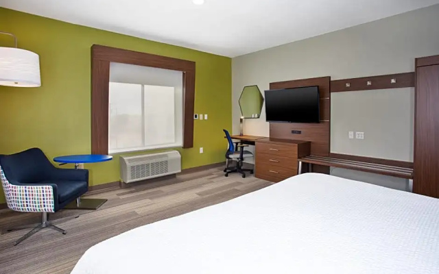 Standard Double room with city view