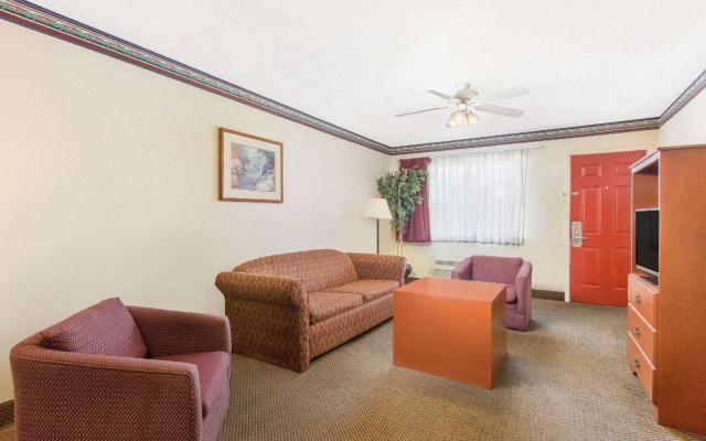Quadruple Suite