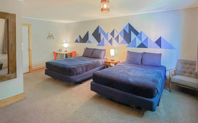 Deluxe Quadruple room with balcony