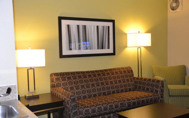 1 Bedroom Double Suite