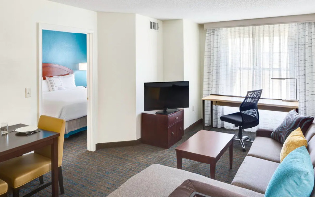 1 Bedroom Suite
