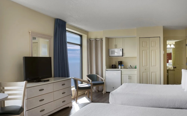 Studio with ocean view