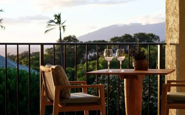 Double Suite with balcony and with partial ocean view