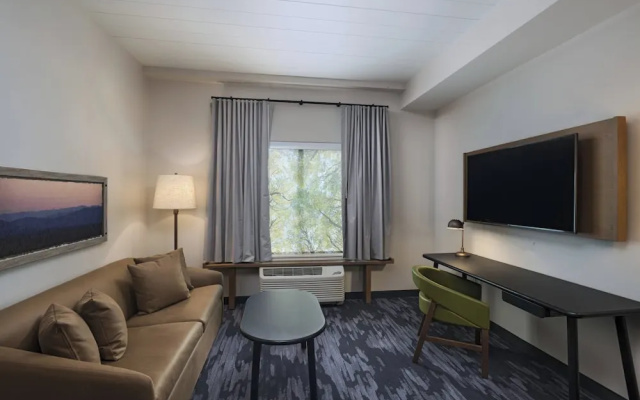 Standard Double room with city view
