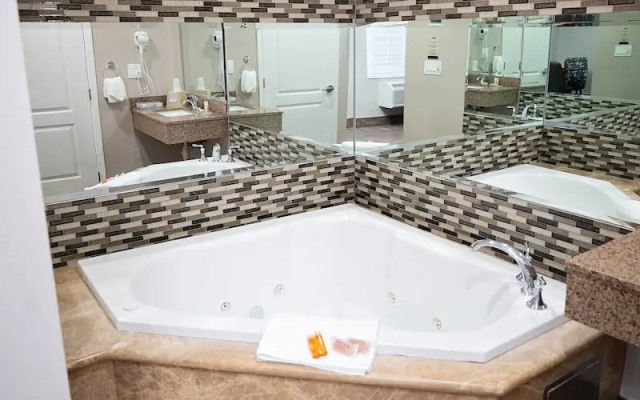 Luxury Suite