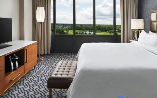 2 Bedrooms Suite with balcony