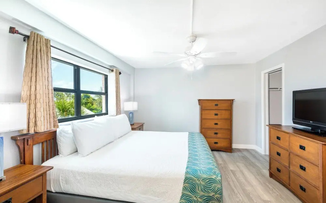 2 Bedrooms Standard room with balcony and with bay view