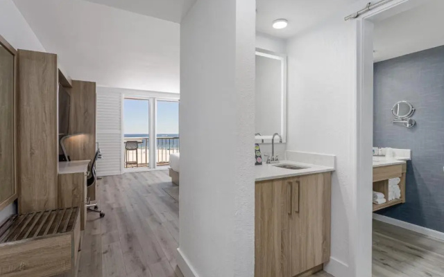 Standard Double room with bay view